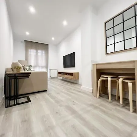Apartamento De Lujo A 50 Metros De La Playa * Gijon